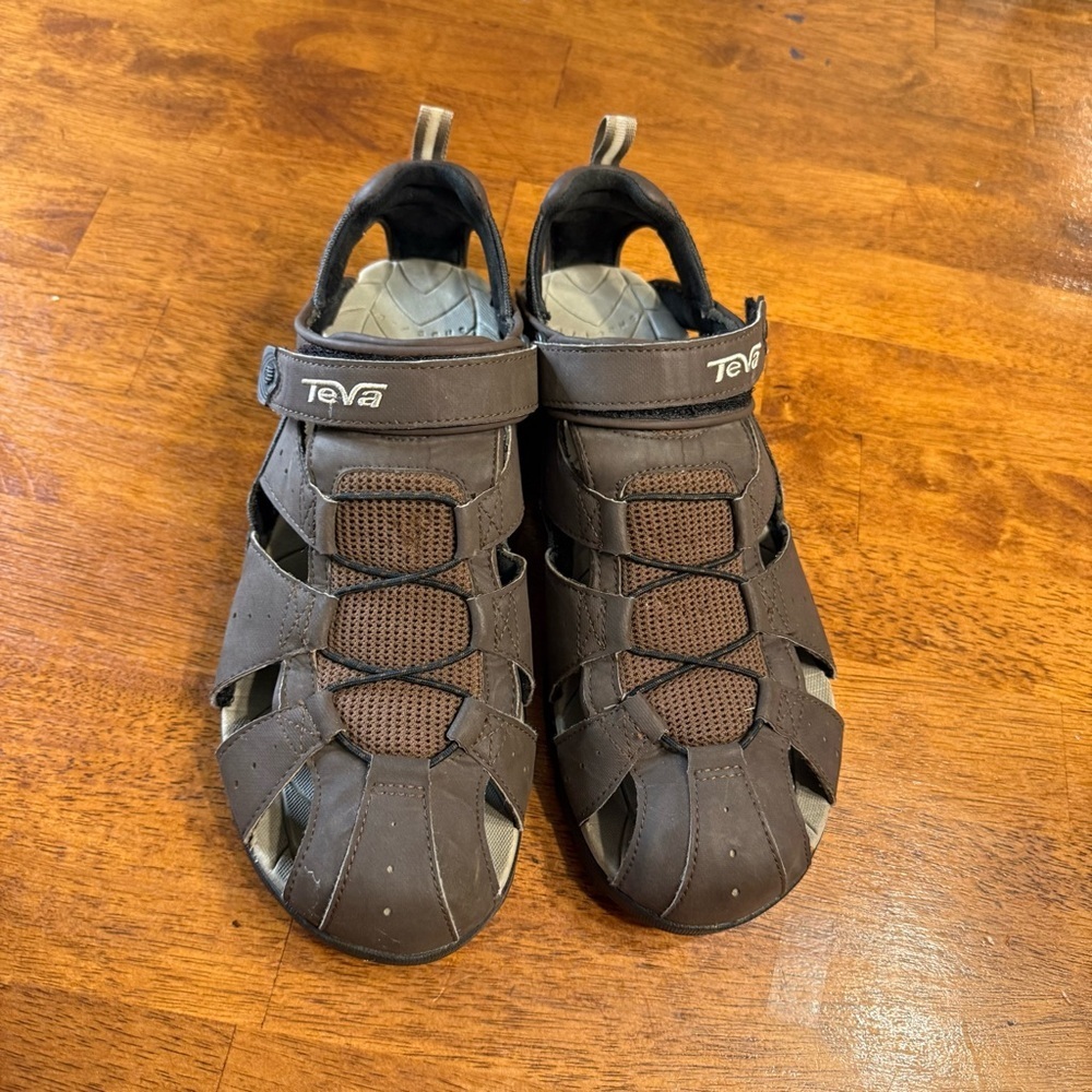 Teva Forebay Brown Men's Sandals size 12 - Picture 5 of 9